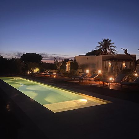 Апарт отель Casa Vacanze La Corte Торре-Вадо Экстерьер фото