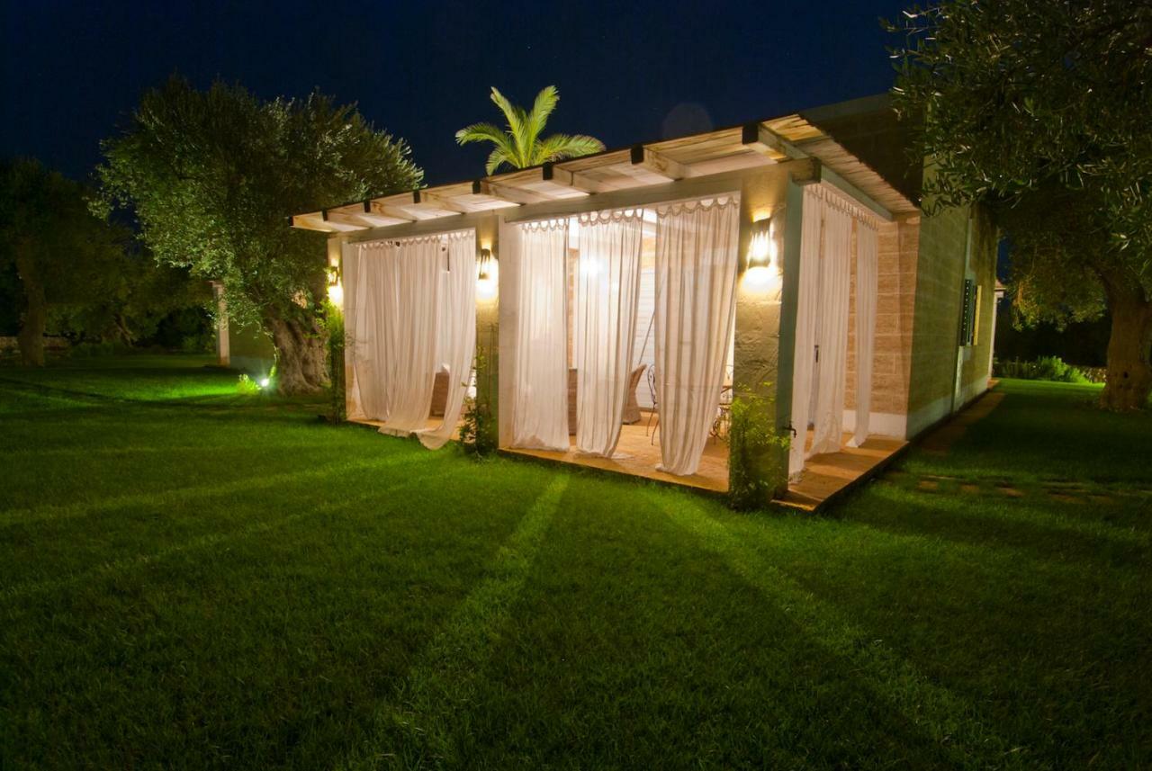 Апарт отель Casa Vacanze La Corte Торре-Вадо Экстерьер фото