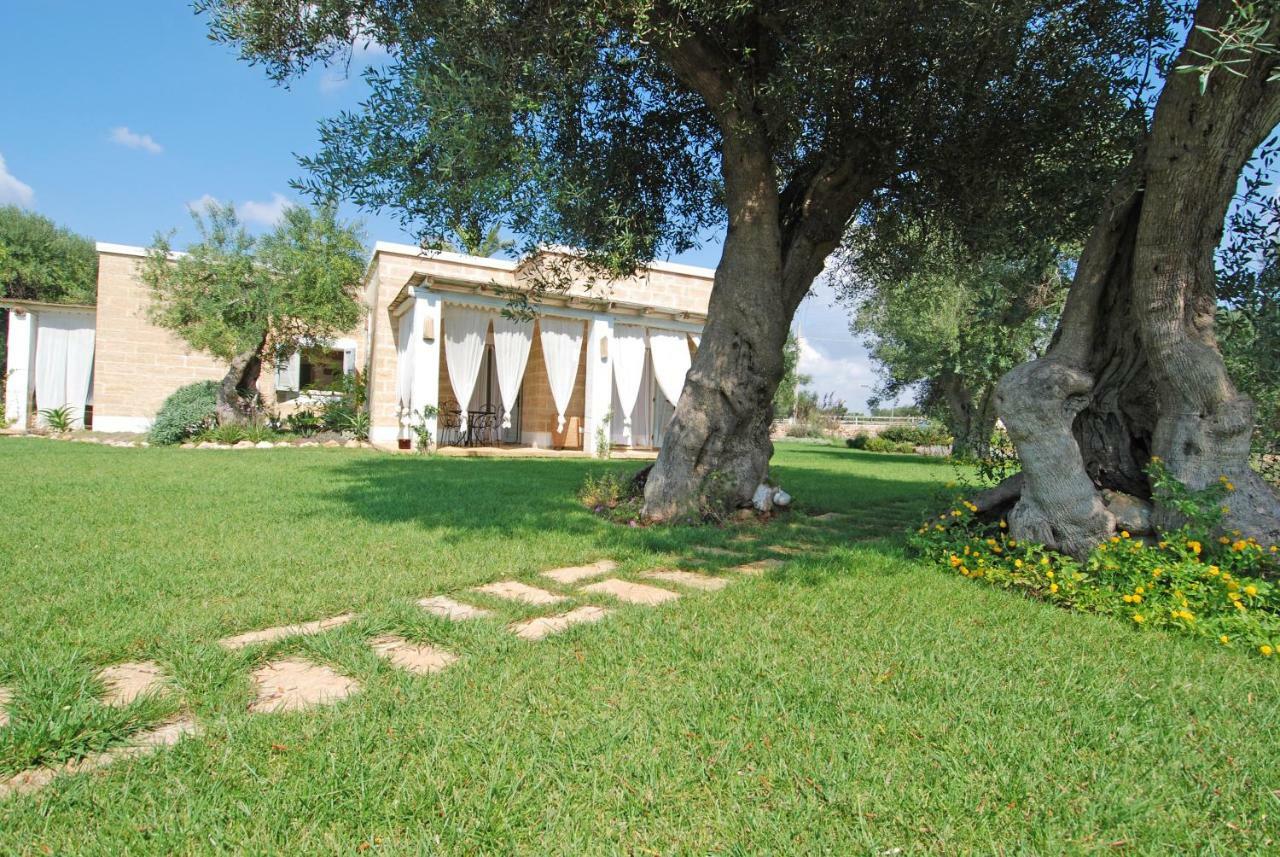 Апарт отель Casa Vacanze La Corte Торре-Вадо Экстерьер фото