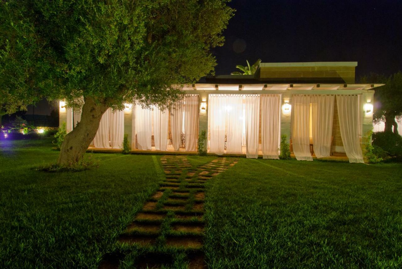 Апарт отель Casa Vacanze La Corte Торре-Вадо Экстерьер фото