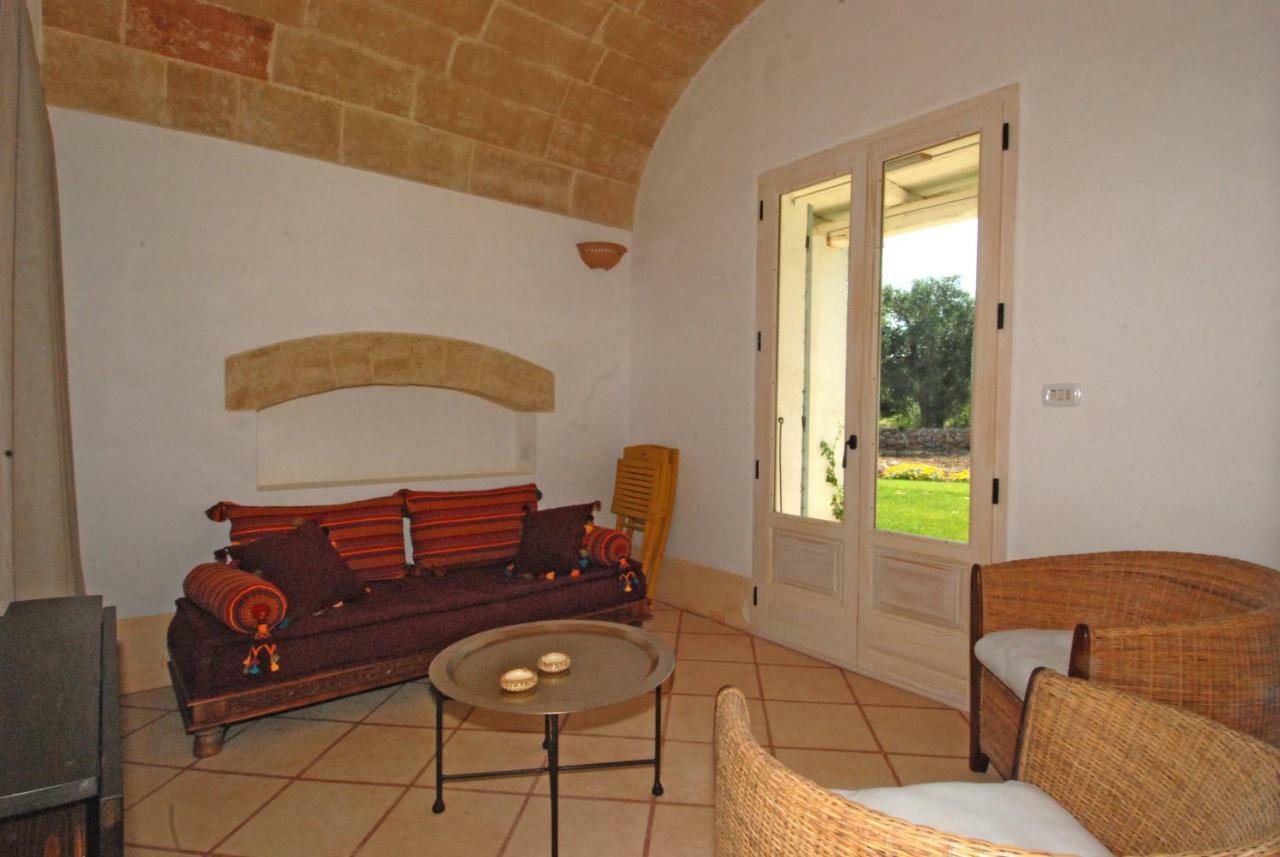 Апарт отель Casa Vacanze La Corte Торре-Вадо Экстерьер фото